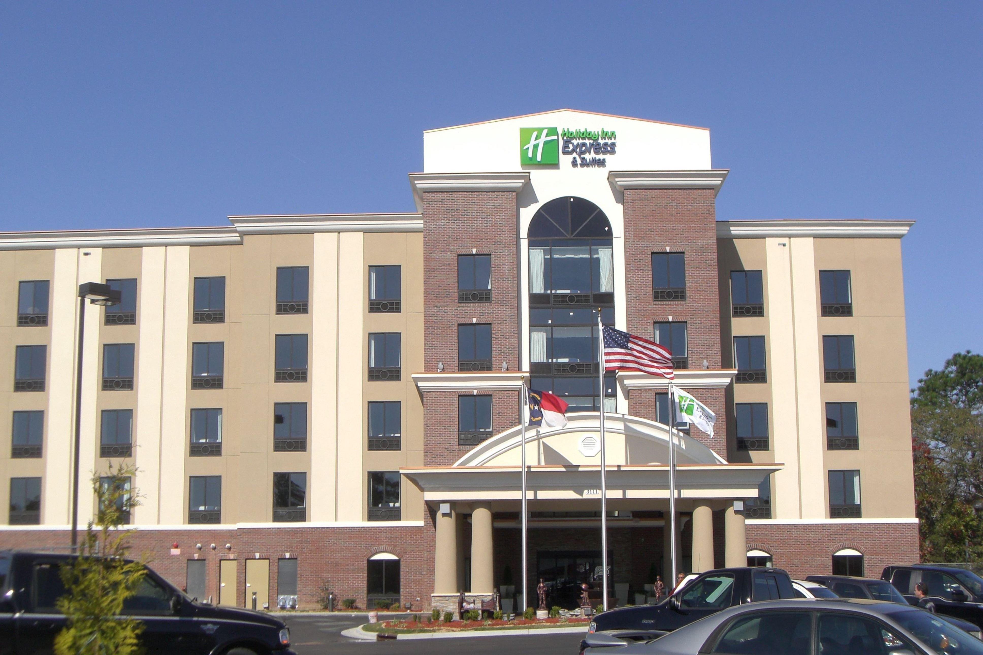 Holiday Inn Express Hotel & Suites Hope Mills-Fayetteville Airport, An Ihg Hotel Zewnętrze zdjęcie