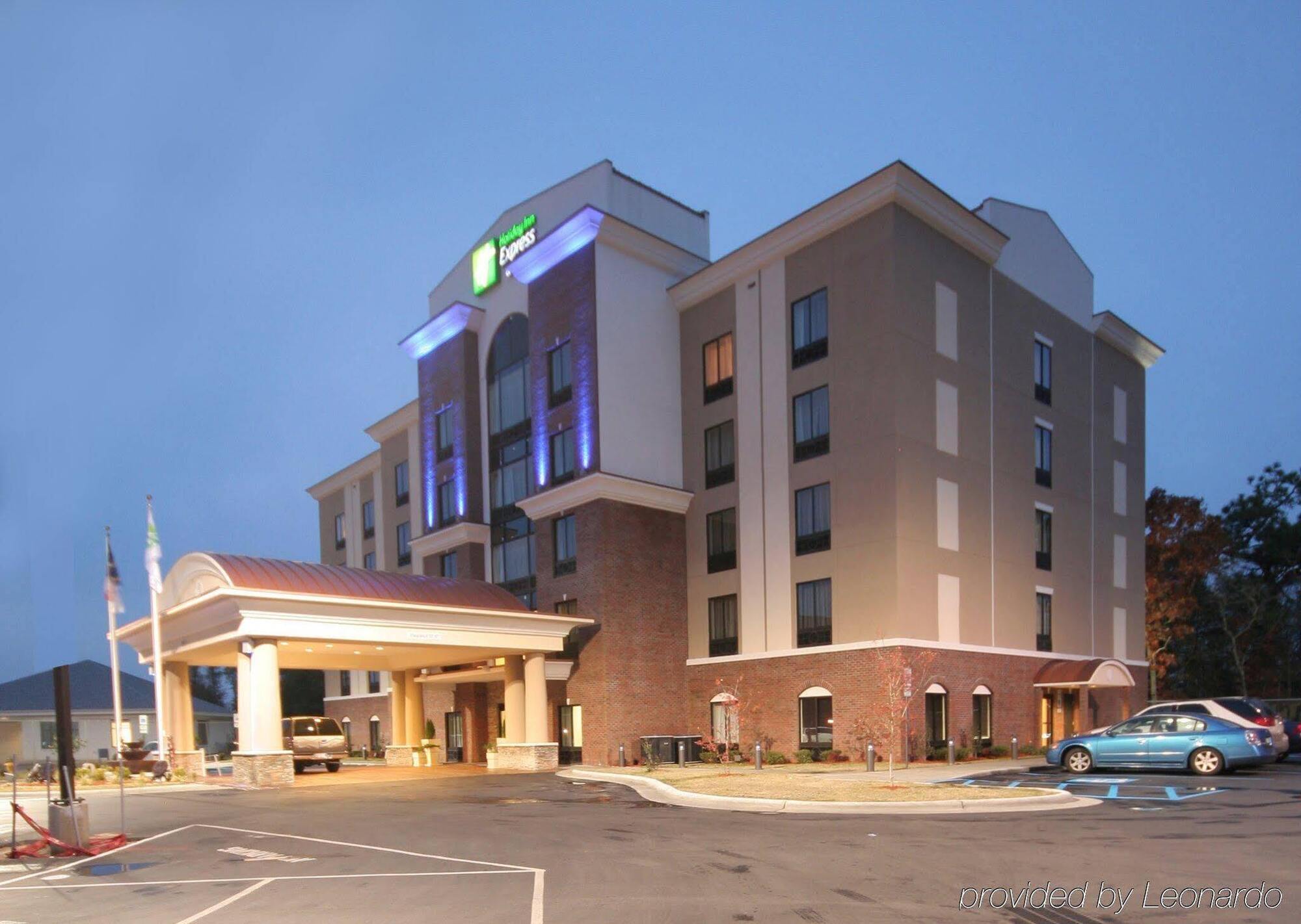 Holiday Inn Express Hotel & Suites Hope Mills-Fayetteville Airport, An Ihg Hotel Zewnętrze zdjęcie